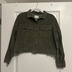 American Eagle green corduroy shirt jacket cropped women’s size small